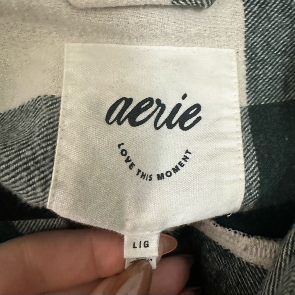 Aerie Black and White Plaid Men's Shirt - Picture 2 of 3